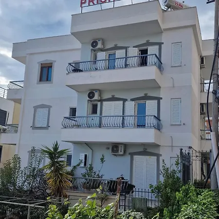 Prishtina ホテル Sarandë
