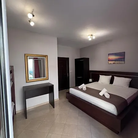 Prishtina Σαράντα