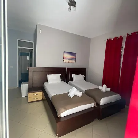 ホテル Prishtina 3*